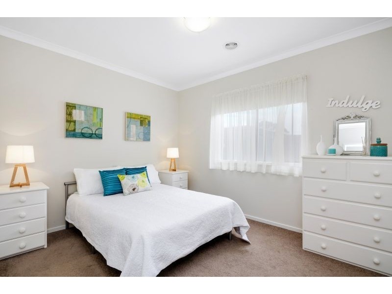 8 Lindors Close, Queenscliff VIC 3225