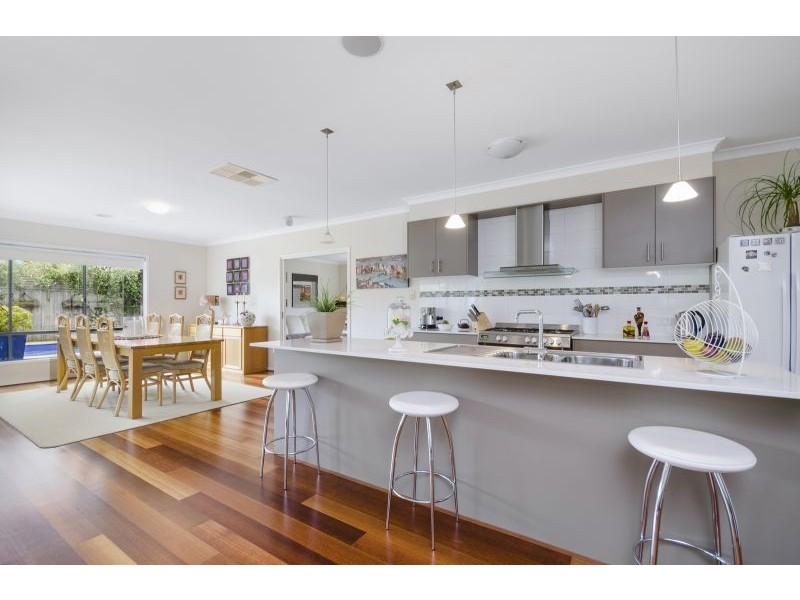 8 Lindors Close, Queenscliff VIC 3225