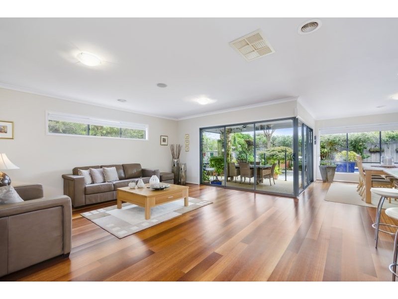 8 Lindors Close, Queenscliff VIC 3225