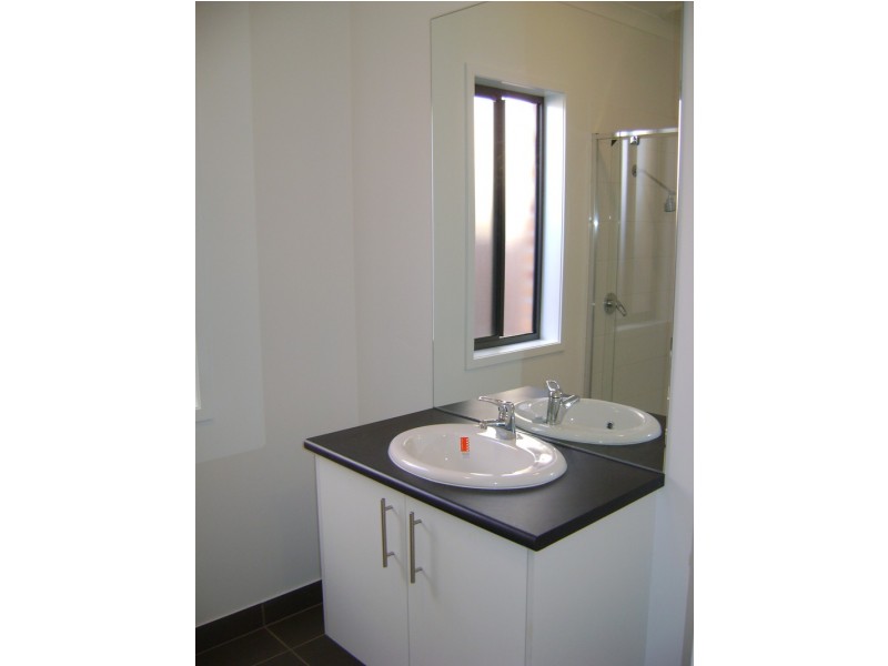 24 Curzon Drive, Ocean Grove VIC 3226