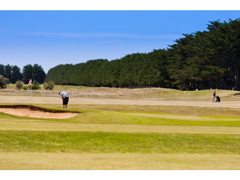 85 Fourteenth Road, Barwon Heads VIC 3227