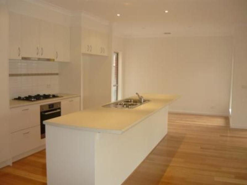 18 Corymbia Circuit, Barwon Heads VIC 3227