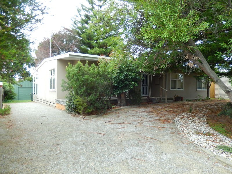 36 Reid St, Barwon Heads VIC 3227