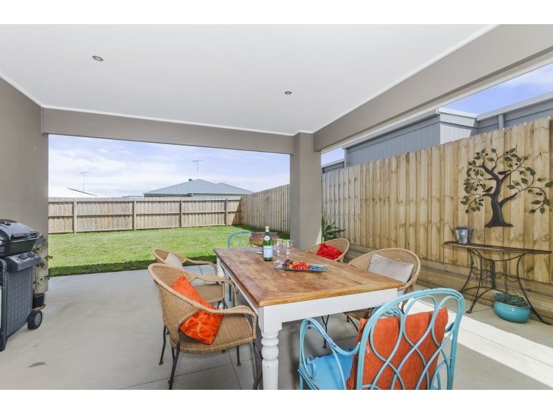 15 Yarrow Street, Ocean Grove VIC 3226