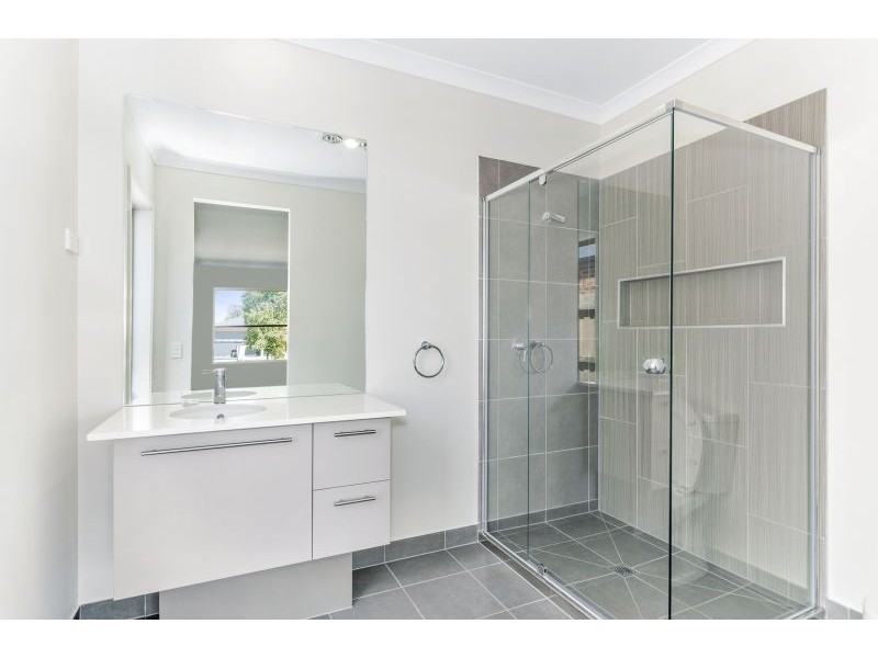 13 Empress Boulevard, Ocean Grove VIC 3226