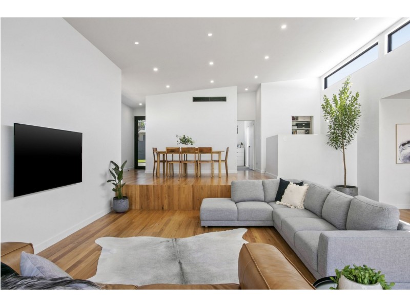 4 Sea Breeze Court, Ocean Grove VIC 3226