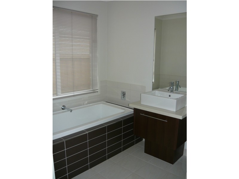 24 Corymbia Circuit, Barwon Heads VIC 3227