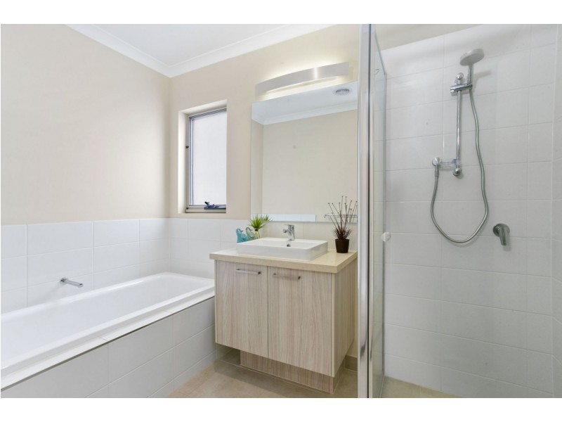 14 Janelle Way, Ocean Grove VIC 3226