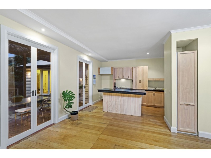 16 Kestrel Place, Ocean Grove VIC 3226