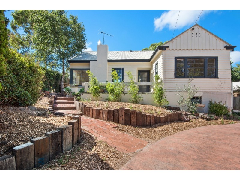 16 Kestrel Place, Ocean Grove VIC 3226