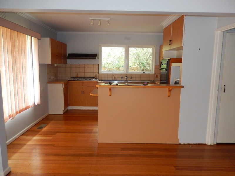 24 Wallington Road, Ocean Grove VIC 3226