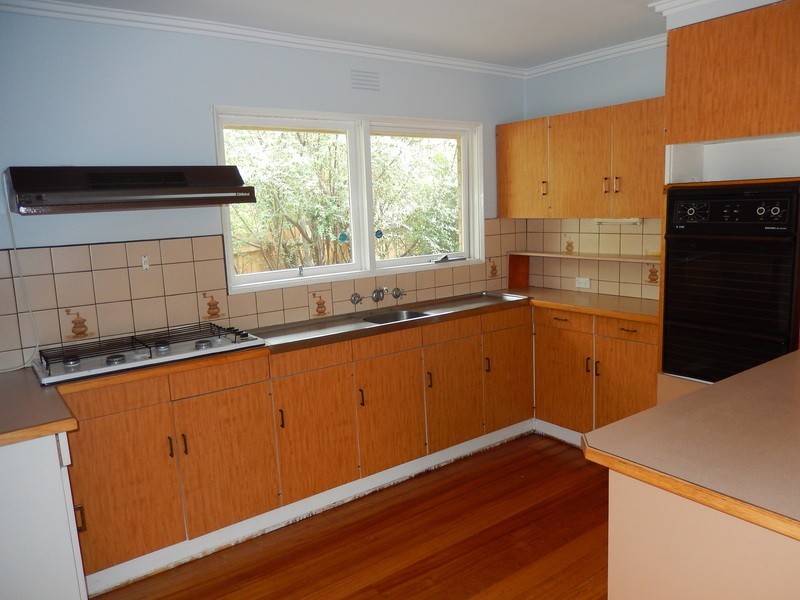 24 Wallington Road, Ocean Grove VIC 3226