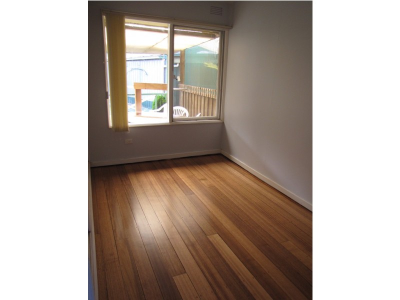 24 Wallington Road, Ocean Grove VIC 3226