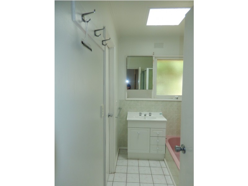 24 Wallington Road, Ocean Grove VIC 3226