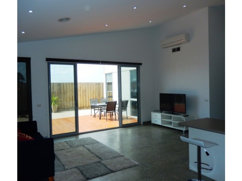 2/33 Hocking Drive, Ocean Grove VIC 3226