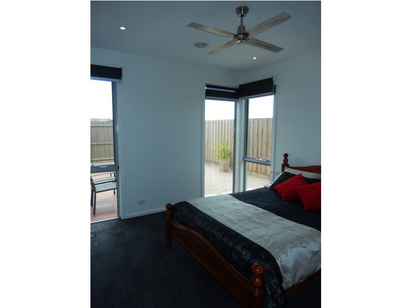 2/33 Hocking Drive, Ocean Grove VIC 3226