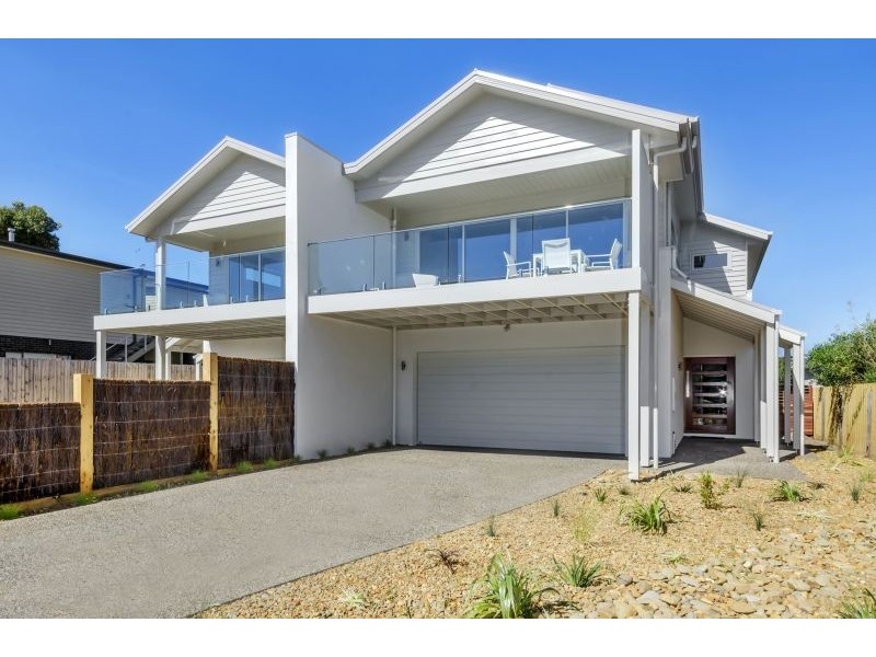 2/8 Lelean Street, Ocean Grove VIC 3226