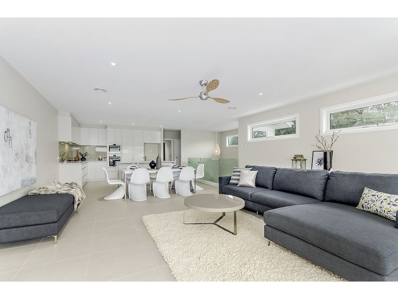 2/8 Lelean Street, Ocean Grove VIC 3226