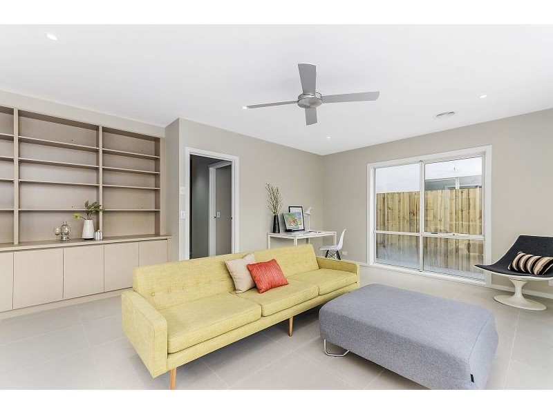 2/8 Lelean Street, Ocean Grove VIC 3226