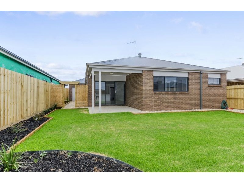 11 Tyro Street, Ocean Grove VIC 3226