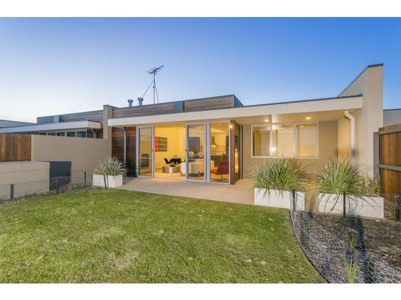 2/13 Plantation Drive, Barwon Heads VIC 3227