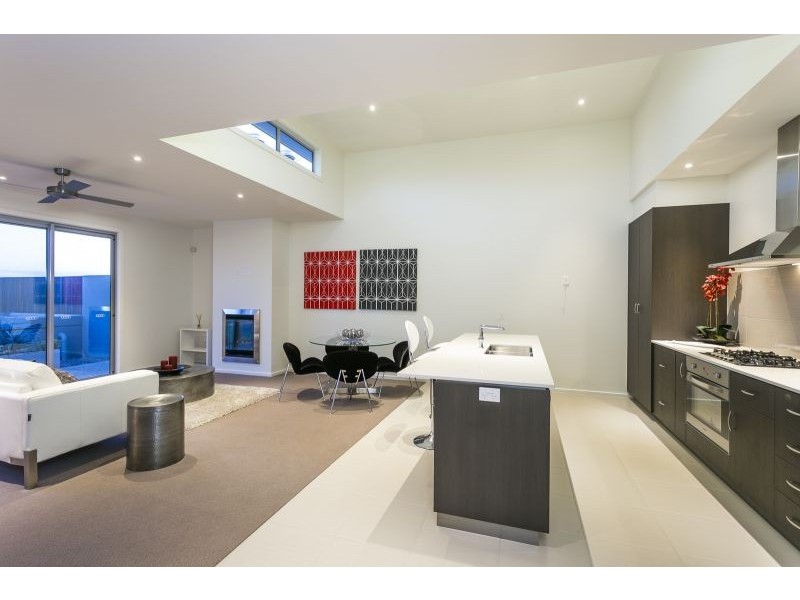 2/13 Plantation Drive, Barwon Heads VIC 3227