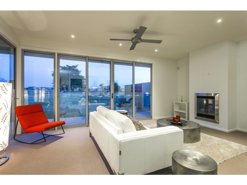 2/13 Plantation Drive, Barwon Heads VIC 3227