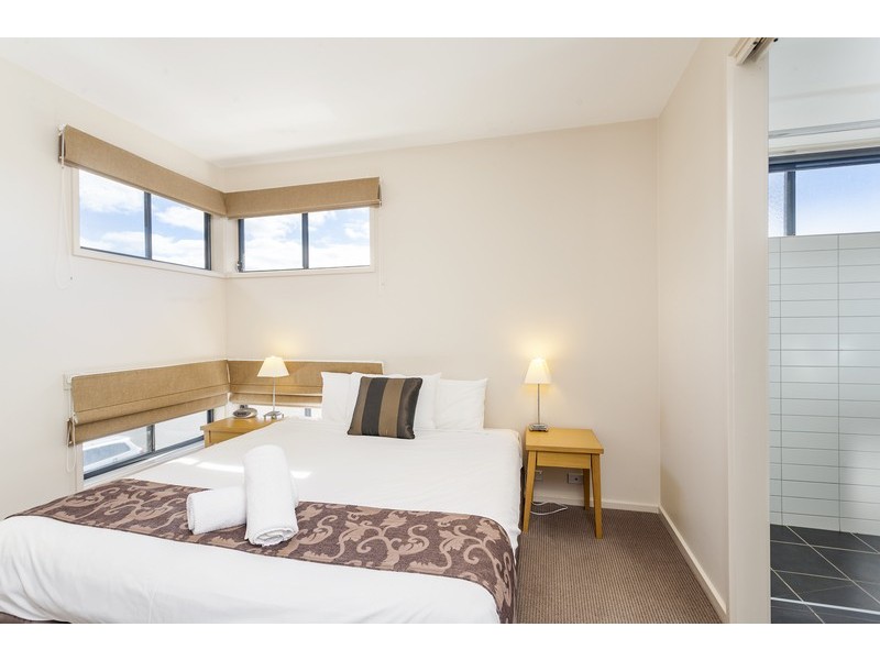 60/36 Fourteenth Rpad, Barwon Heads VIC 3227