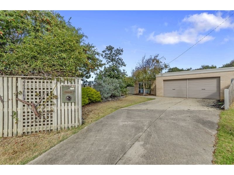 2 Minster Court, Ocean Grove VIC 3226