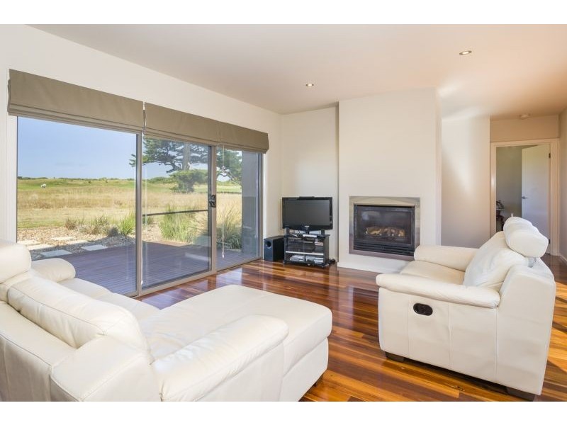 61 Fourteenth Road, Barwon Heads VIC 3227