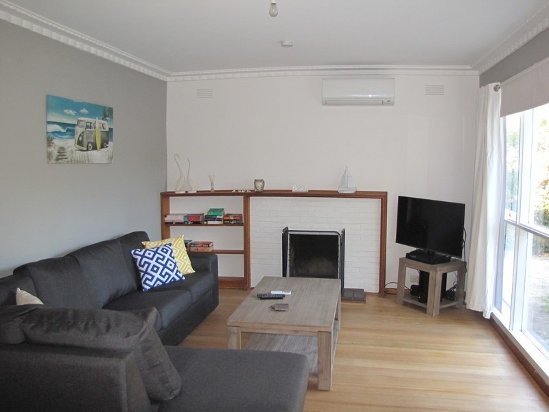 18 Bridge Road, Barwon Heads VIC 3227