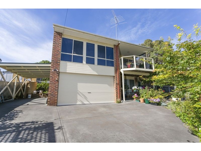 2/4 Kalinga Road, Ocean Grove VIC 3226