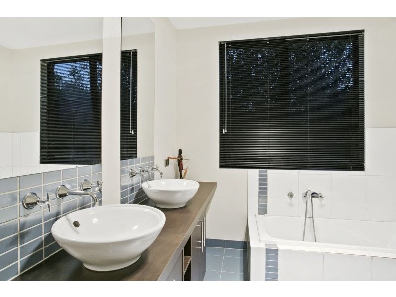 2 Furneaux Close, Barwon Heads VIC 3227