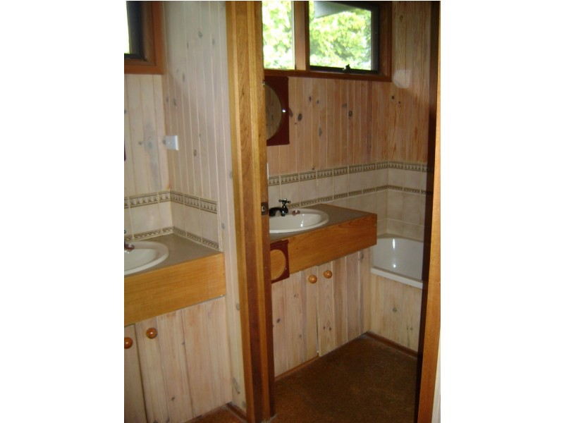 75 Hitchcock Avenue, Barwon Heads VIC 3227