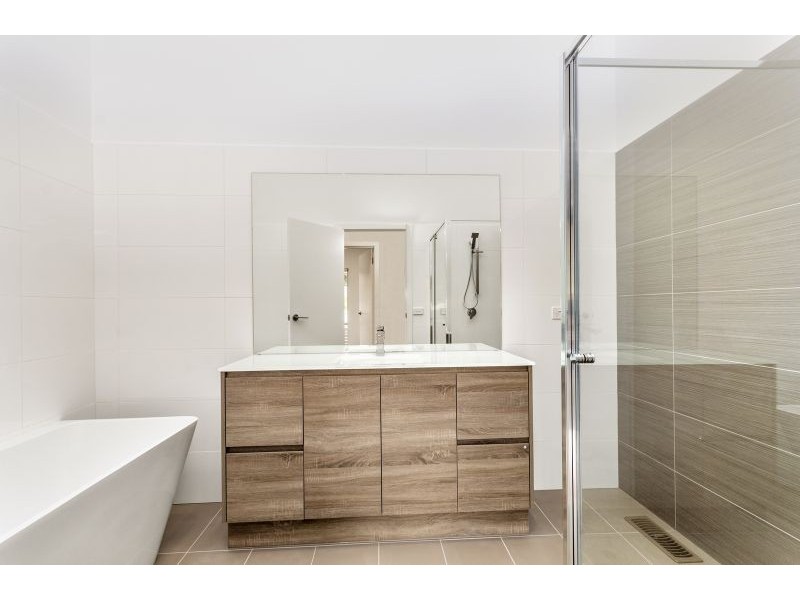 11 Southport Lane, Ocean Grove VIC 3226