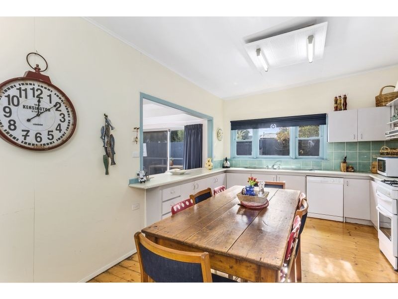 11 Jasper Avenue, Barwon Heads VIC 3227