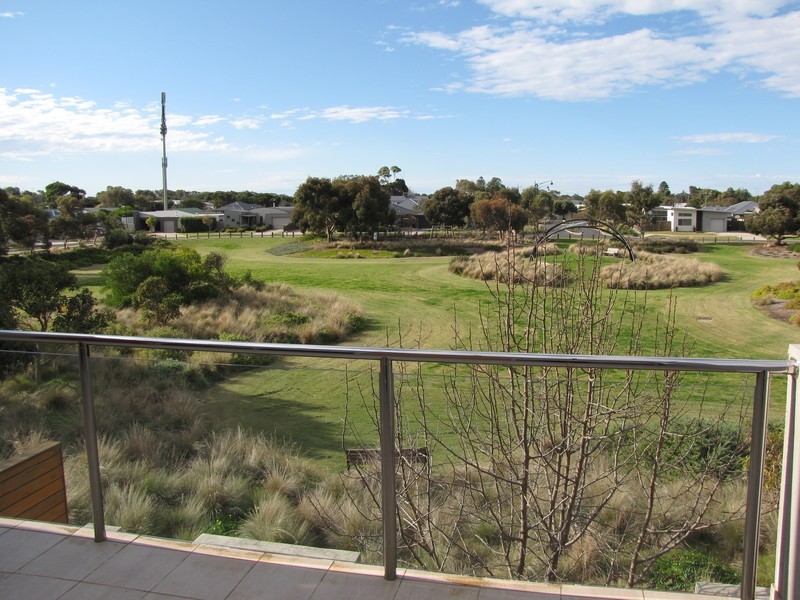 Villa 6/12-14 Seabank Drive, Barwon Heads VIC 3227