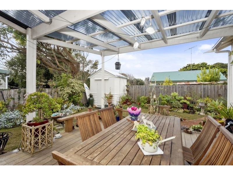 64 Hitchcock Avenue, Barwon Heads VIC 3227