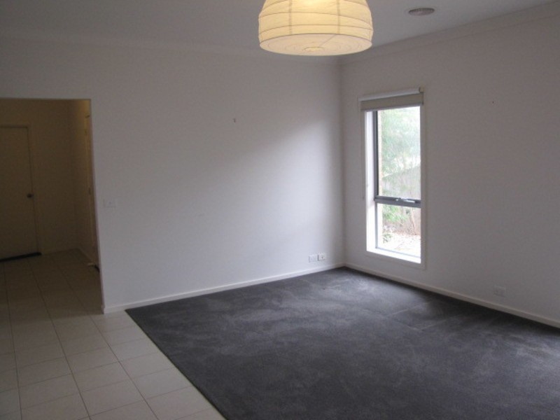 33 Marvins Place, Marshall VIC 3216