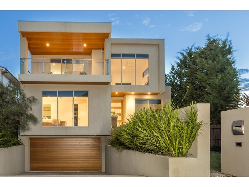 10 Powell Street West, Ocean Grove VIC 3226