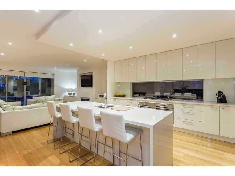 10 Powell Street West, Ocean Grove VIC 3226