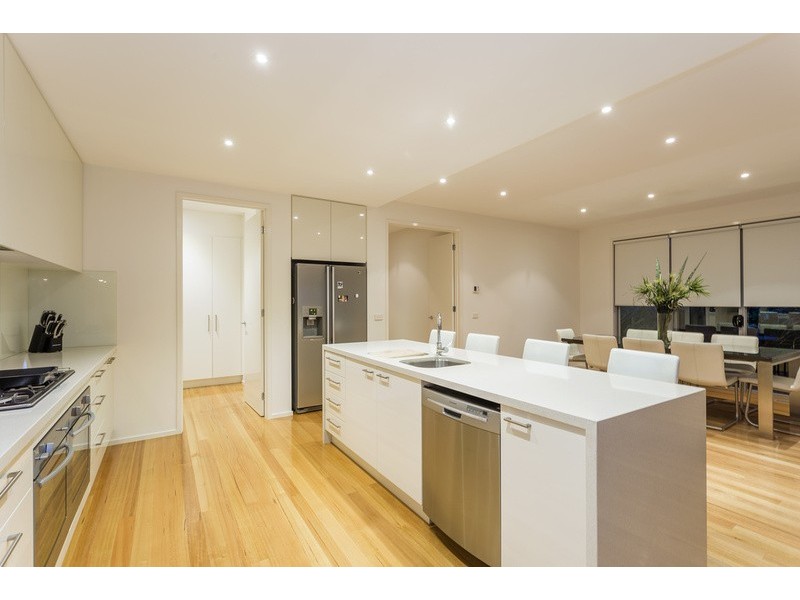 10 Powell Street West, Ocean Grove VIC 3226