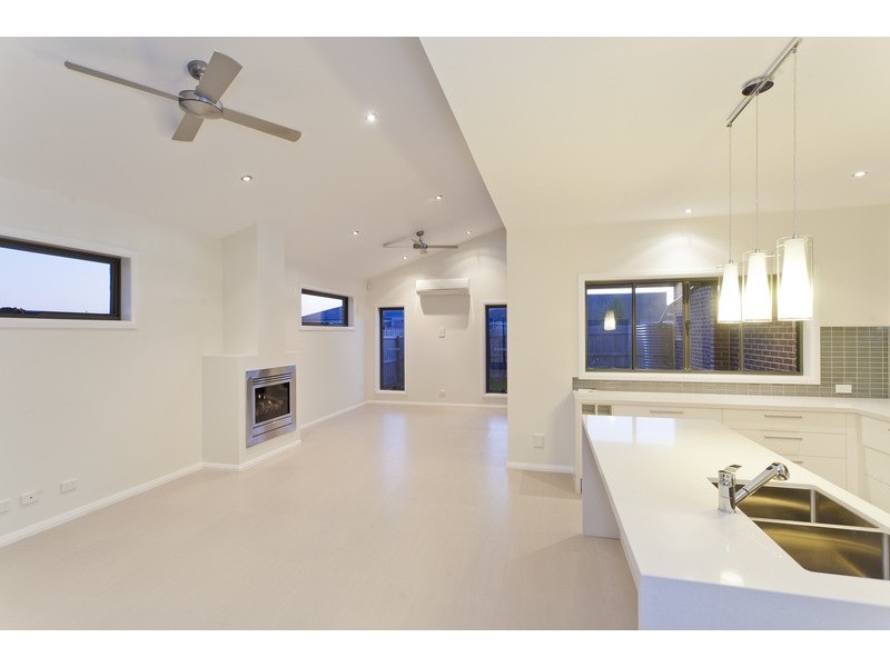 1/9 Curzon Drive, Ocean Grove VIC 3226