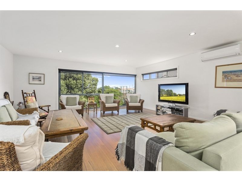 1/104 Dare Street, Ocean Grove VIC 3226