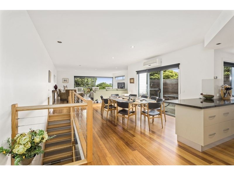 1/104 Dare Street, Ocean Grove VIC 3226