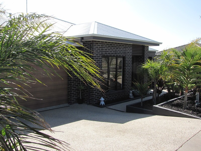 19  Kombi Road, Leopold VIC 3224