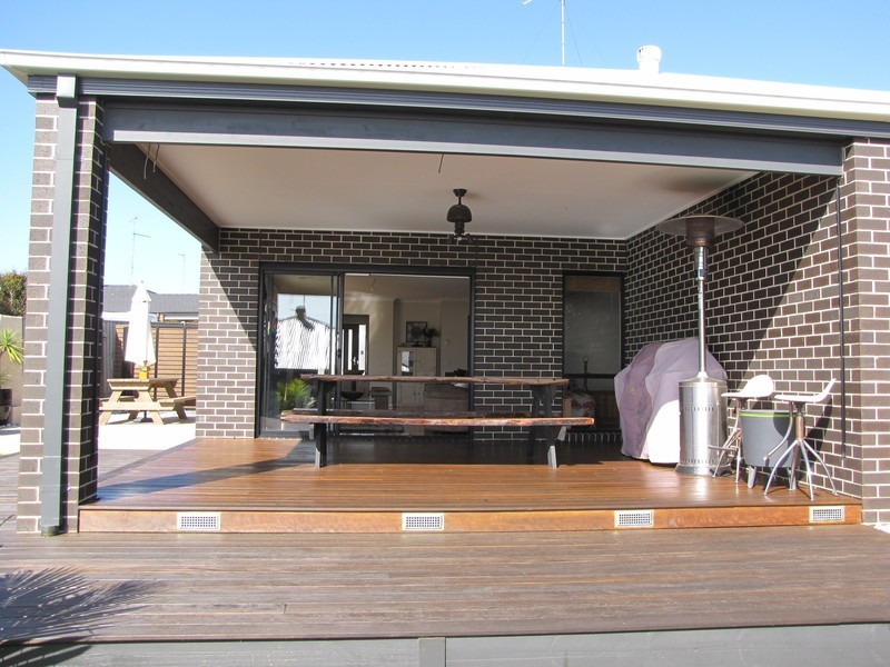 19  Kombi Road, Leopold VIC 3224