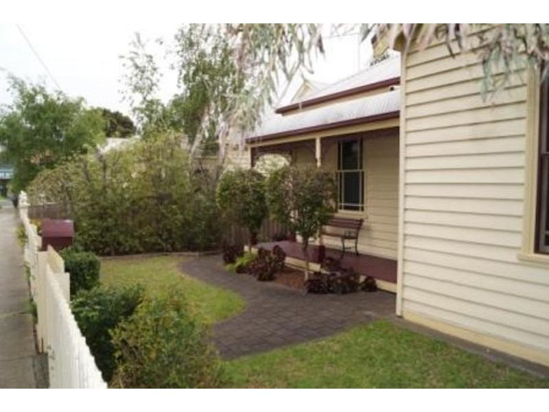 194 Kilgour Street, Geelong VIC 3220