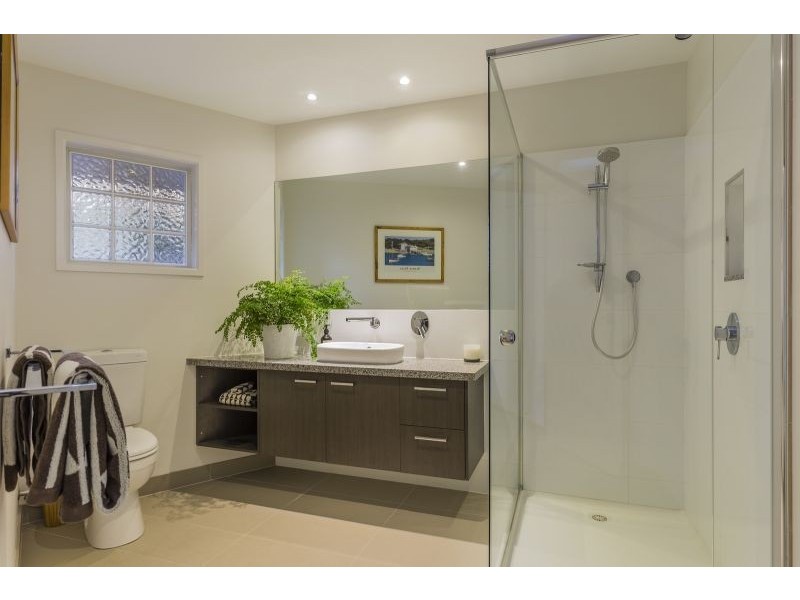 4 Curlew Court, Barwon Heads VIC 3227