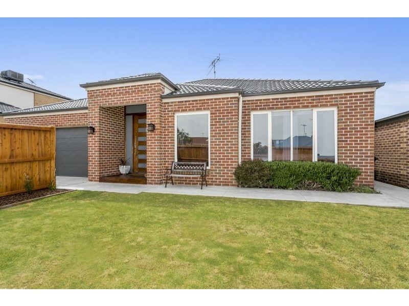 16 Roebourne Street, Ocean Grove VIC 3226